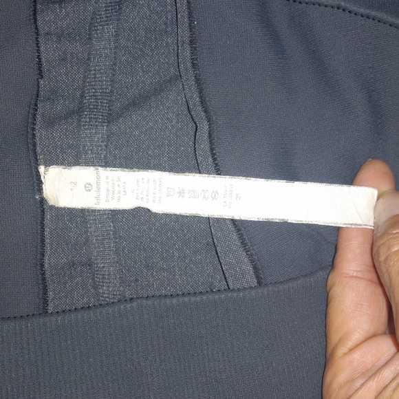 Lululemon gray leggings 3/4 length - Picture 3 of 5